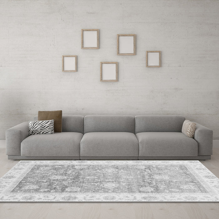 Machine Washable Oriental Gray Traditional Rug in a Living Room,, wshabs3767gry