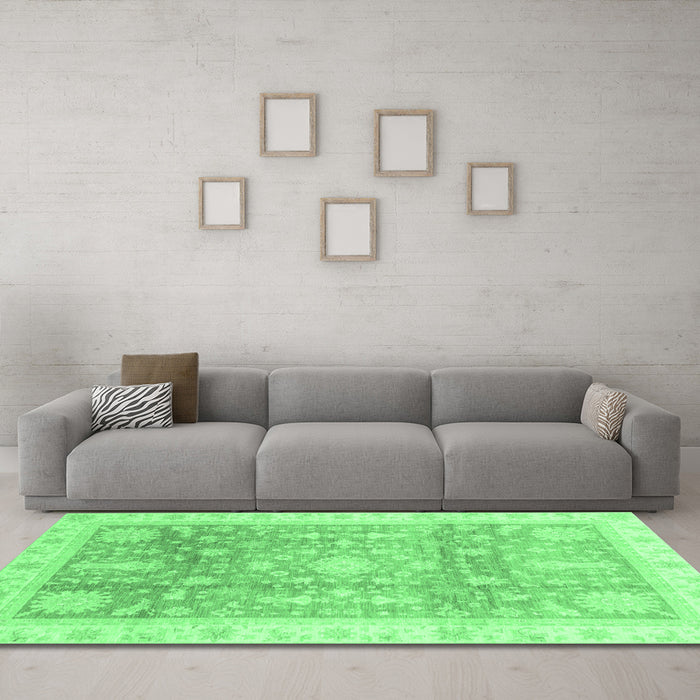 Machine Washable Oriental Emerald Green Modern Area Rugs in a Living Room,, wshabs3770emgrn