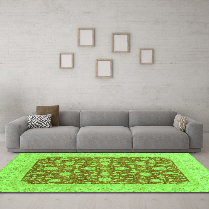 Machine Washable Abstract Green Modern Area Rugs in a Living Room,, wshabs3771grn