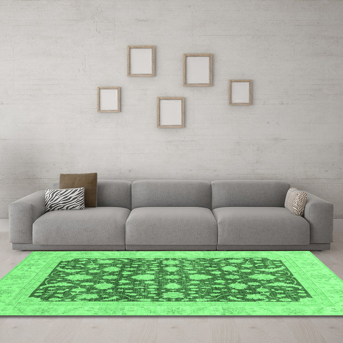 Machine Washable Oriental Emerald Green Traditional Area Rugs in a Living Room,, wshabs3773emgrn