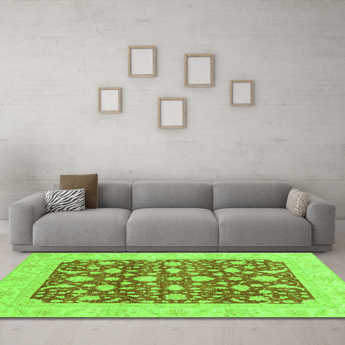 Machine Washable Oriental Green Traditional Area Rugs in a Living Room,, wshabs3773grn