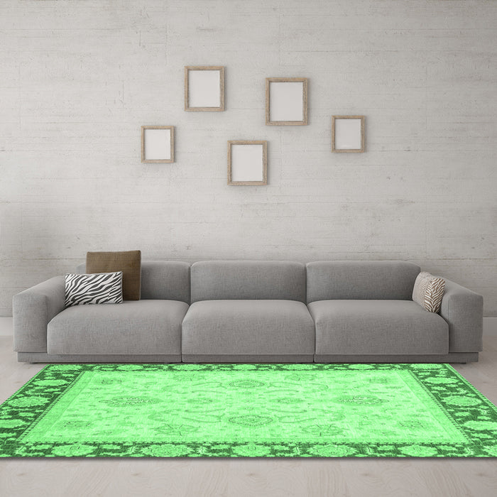 Machine Washable Oriental Emerald Green Traditional Area Rugs in a Living Room,, wshabs3777emgrn