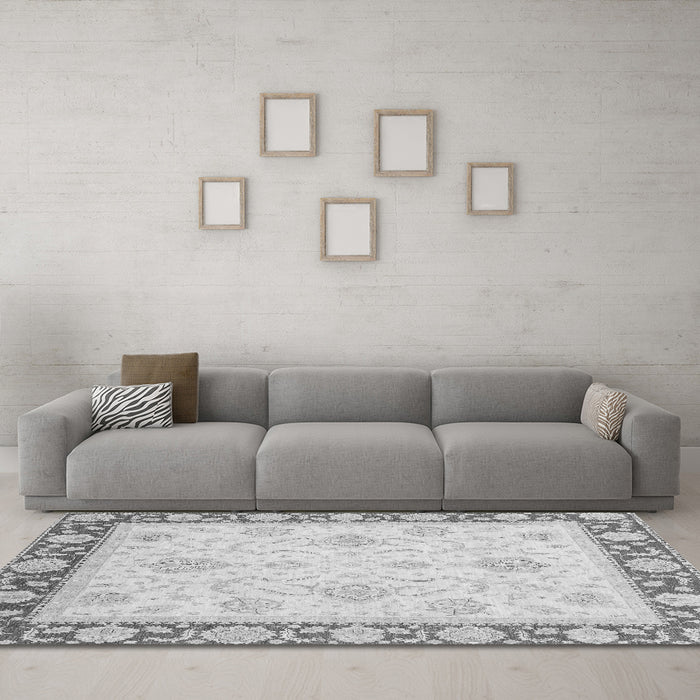 Machine Washable Oriental Gray Traditional Rug in a Living Room,, wshabs3777gry