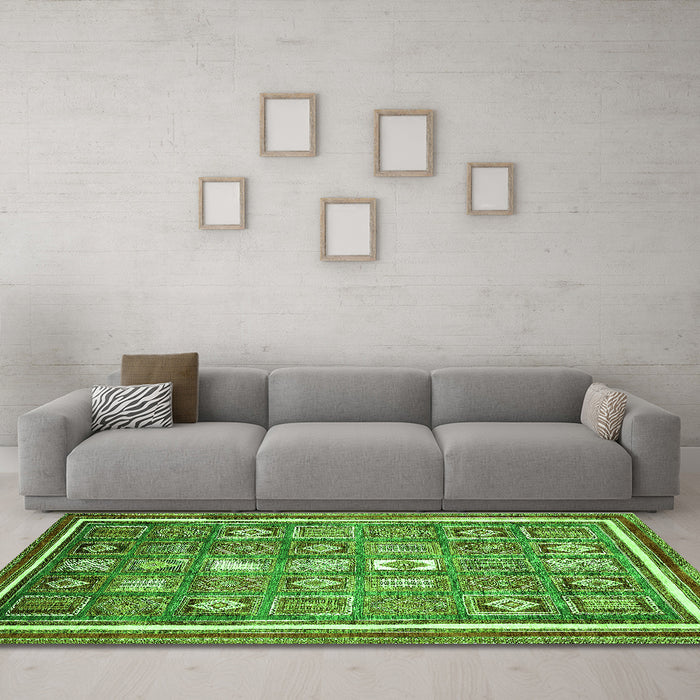 Machine Washable Oriental Green Modern Area Rugs in a Living Room,, wshabs377grn