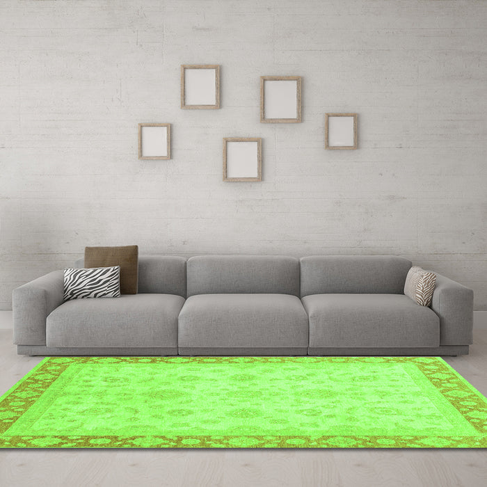 Machine Washable Abstract Green Modern Area Rugs in a Living Room,, wshabs3781grn