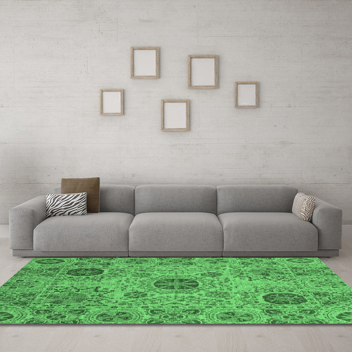 Machine Washable Abstract Emerald Green Modern Area Rugs in a Living Room,, wshabs3796emgrn