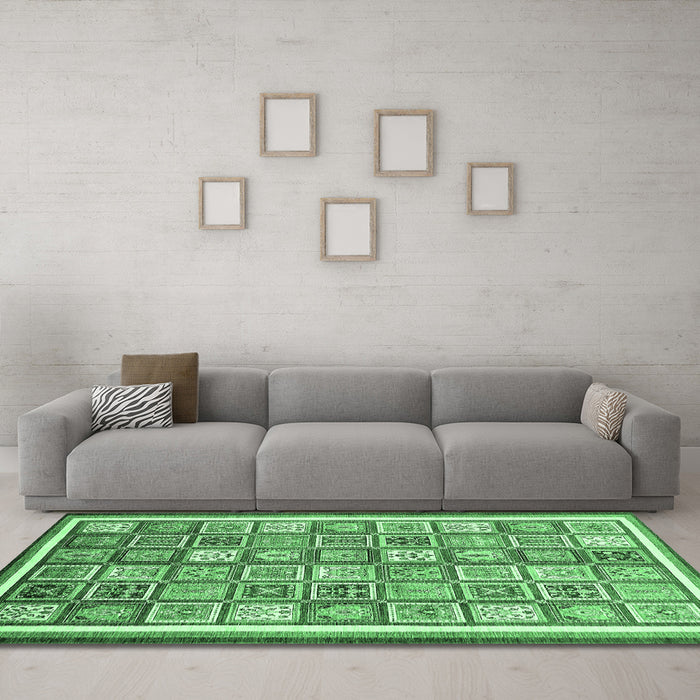 Machine Washable Abstract Emerald Green Modern Area Rugs in a Living Room,, wshabs379emgrn