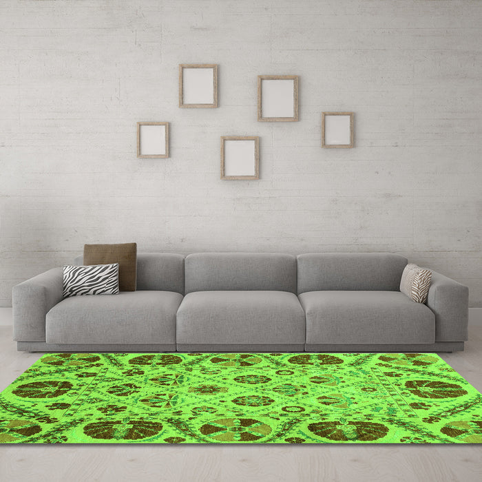 Machine Washable Abstract Green Modern Area Rugs in a Living Room,, wshabs3800grn