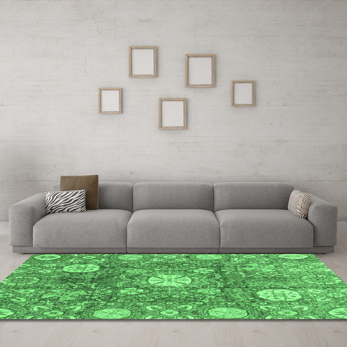 Machine Washable Abstract Emerald Green Modern Area Rugs in a Living Room,, wshabs3801emgrn