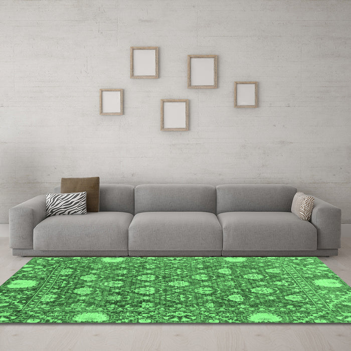 Machine Washable Abstract Emerald Green Modern Area Rugs in a Living Room,, wshabs3802emgrn