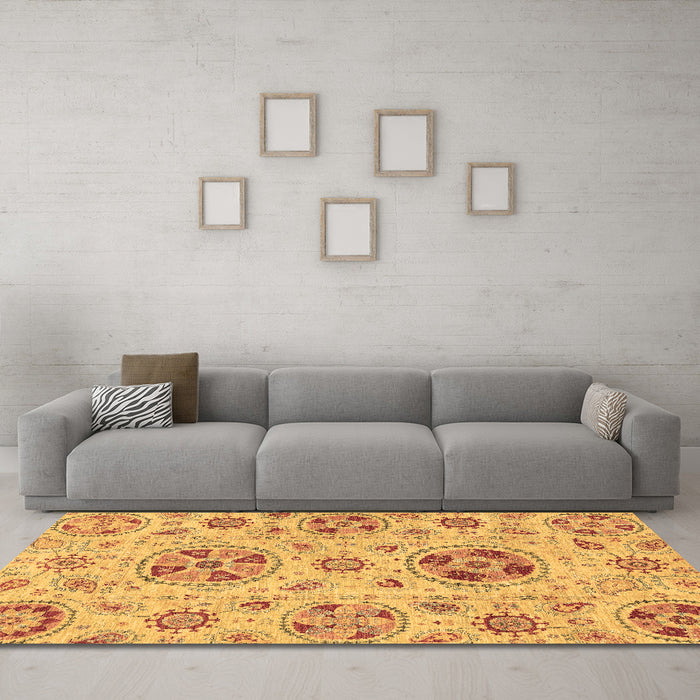 Machine Washable Abstract Brown Modern Rug in a Living Room,, wshabs3805brn