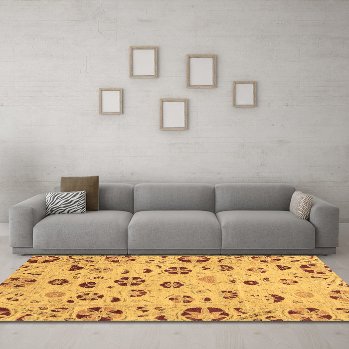 Machine Washable Abstract Brown Modern Rug in a Living Room,, wshabs3806brn