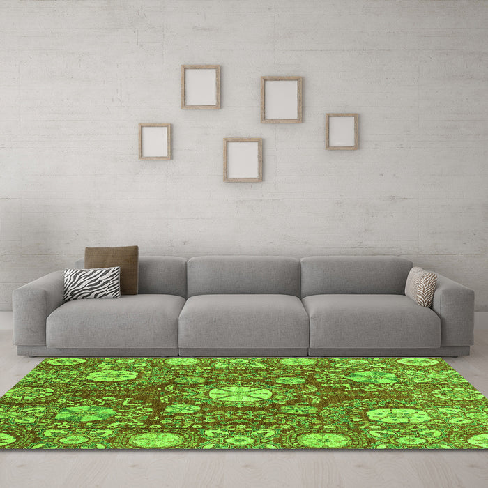 Machine Washable Abstract Green Modern Area Rugs in a Living Room,, wshabs3808grn