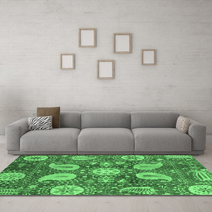 Machine Washable Abstract Emerald Green Modern Area Rugs in a Living Room,, wshabs3809emgrn