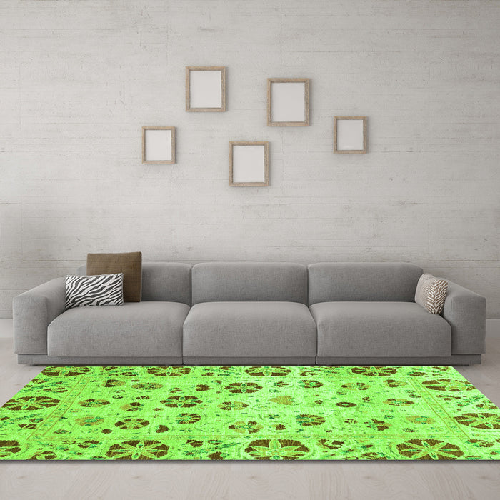 Machine Washable Abstract Green Modern Area Rugs in a Living Room,, wshabs3810grn