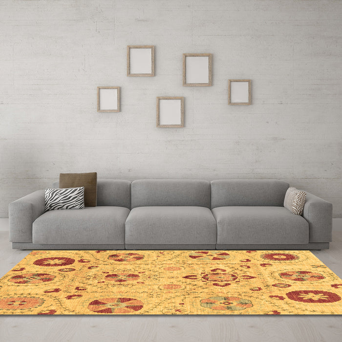 Machine Washable Abstract Brown Modern Rug in a Living Room,, wshabs3812brn