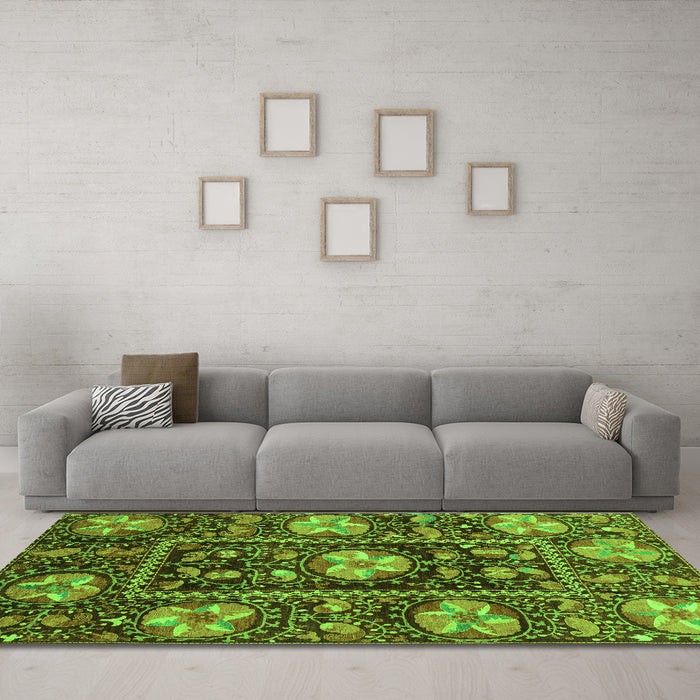 Machine Washable Abstract Green Modern Area Rugs in a Living Room,, wshabs3814grn