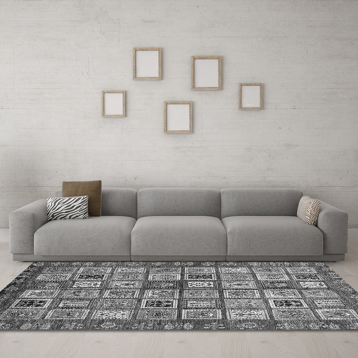 Machine Washable Abstract Gray Modern Rug in a Living Room,, wshabs381gry