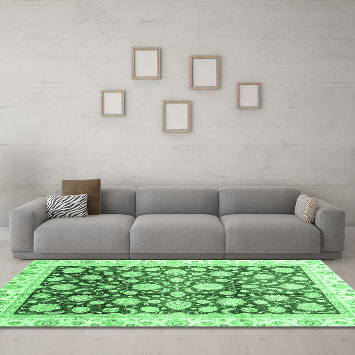 Machine Washable Oriental Emerald Green Traditional Area Rugs in a Living Room,, wshabs3822emgrn