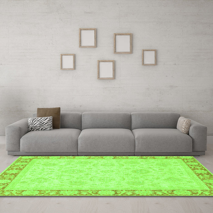 Machine Washable Abstract Green Modern Area Rugs in a Living Room,, wshabs3828grn