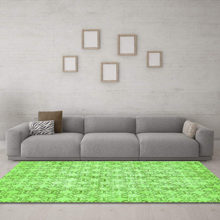 Machine Washable Abstract Green Modern Area Rugs in a Living Room,, wshabs382grn