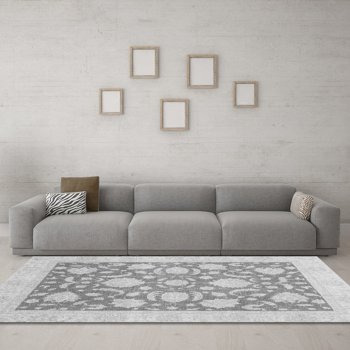 Machine Washable Oriental Gray Traditional Rug in a Living Room,, wshabs3830gry