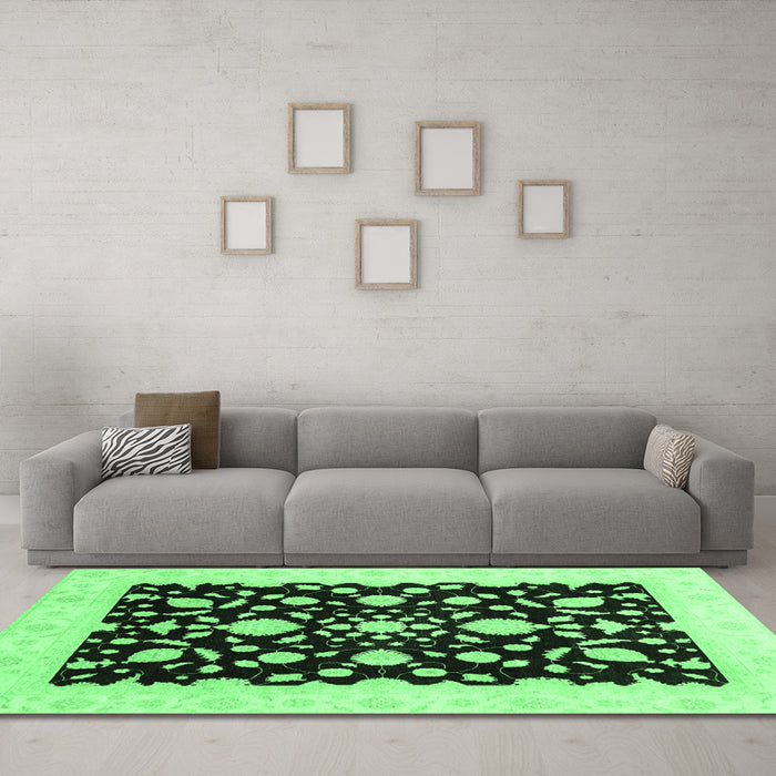 Machine Washable Oriental Emerald Green Traditional Area Rugs in a Living Room,, wshabs3832emgrn