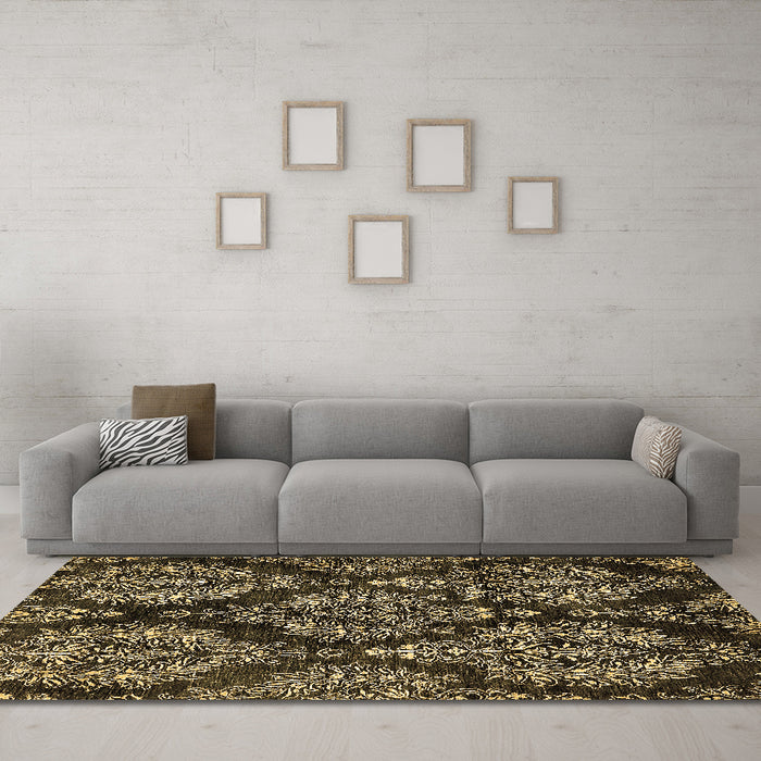 Machine Washable Abstract Brown Modern Rug in a Living Room,, wshabs383brn