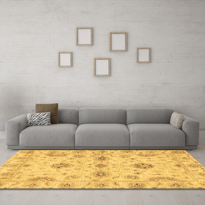 Machine Washable Oriental Brown Traditional Rug in a Living Room,, wshabs3845brn