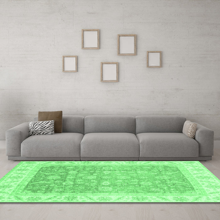 Machine Washable Oriental Emerald Green Traditional Area Rugs in a Living Room,, wshabs3857emgrn