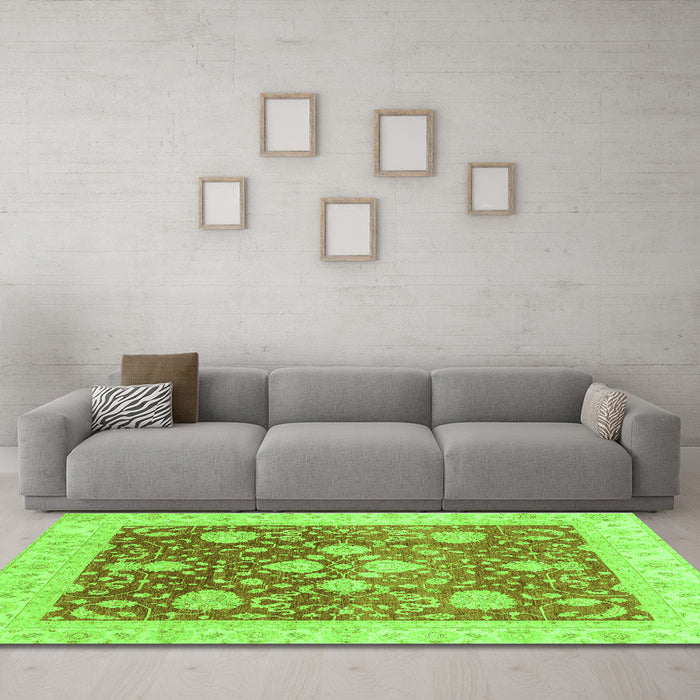 Machine Washable Oriental Green Traditional Area Rugs in a Living Room,, wshabs3859grn