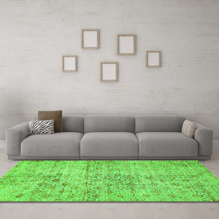 Machine Washable Abstract Green Modern Area Rugs in a Living Room,, wshabs386grn