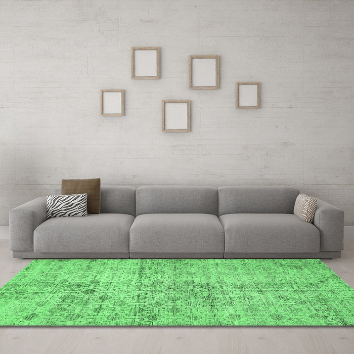 Machine Washable Abstract Emerald Green Modern Area Rugs in a Living Room,, wshabs386emgrn