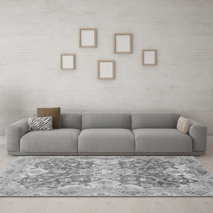 Machine Washable Oriental Gray Traditional Rug in a Living Room,, wshabs3873gry