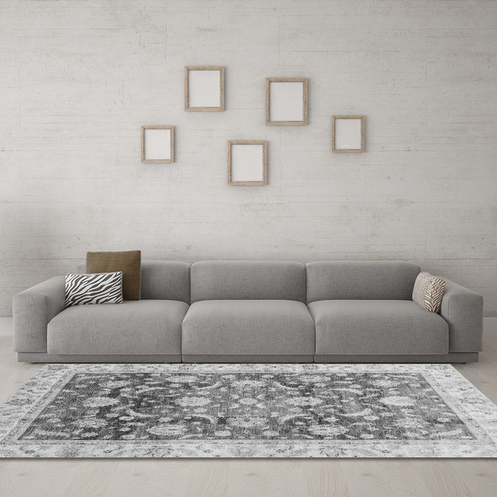 Machine Washable Oriental Gray Traditional Rug in a Living Room,, wshabs3886gry