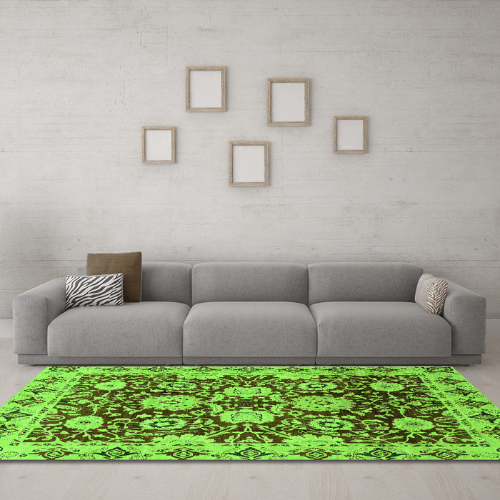 Machine Washable Abstract Green Modern Area Rugs in a Living Room,, wshabs3890grn