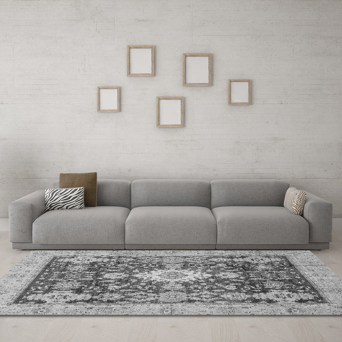 Machine Washable Oriental Gray Traditional Rug in a Living Room,, wshabs3892gry