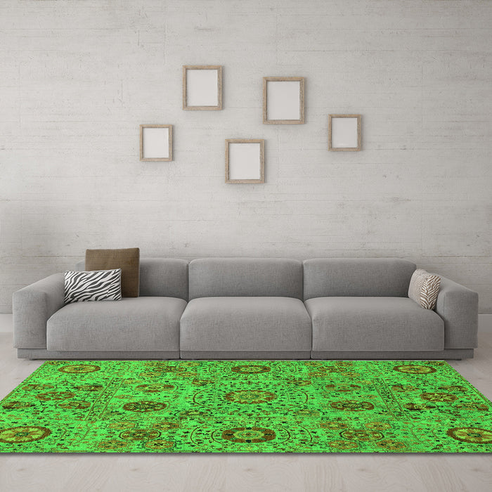 Machine Washable Abstract Green Modern Area Rugs in a Living Room,, wshabs3897grn