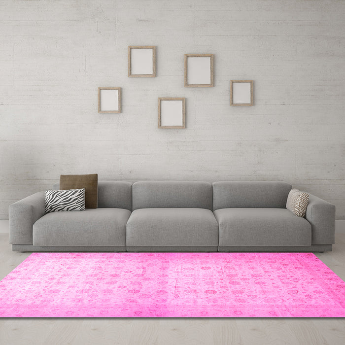 Machine Washable Oriental Pink Traditional Rug in a Living Room, wshabs38pnk