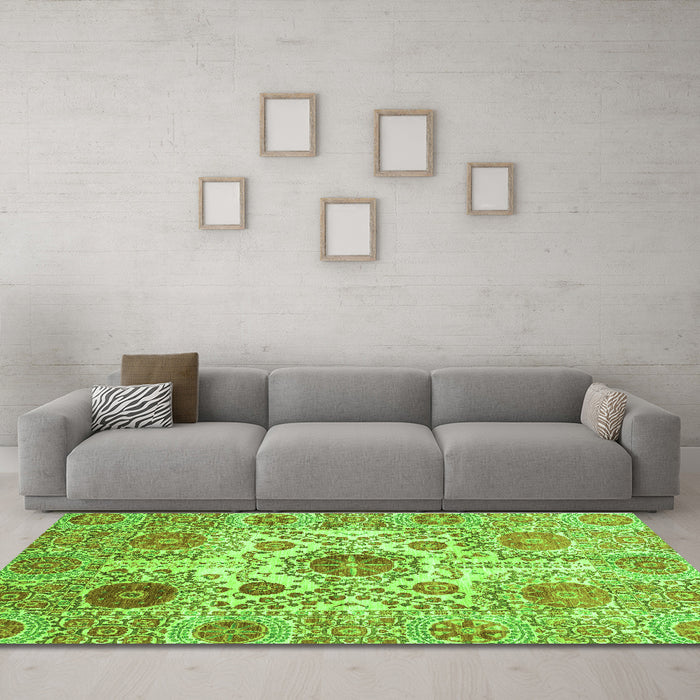 Machine Washable Abstract Green Modern Area Rugs in a Living Room,, wshabs3904grn