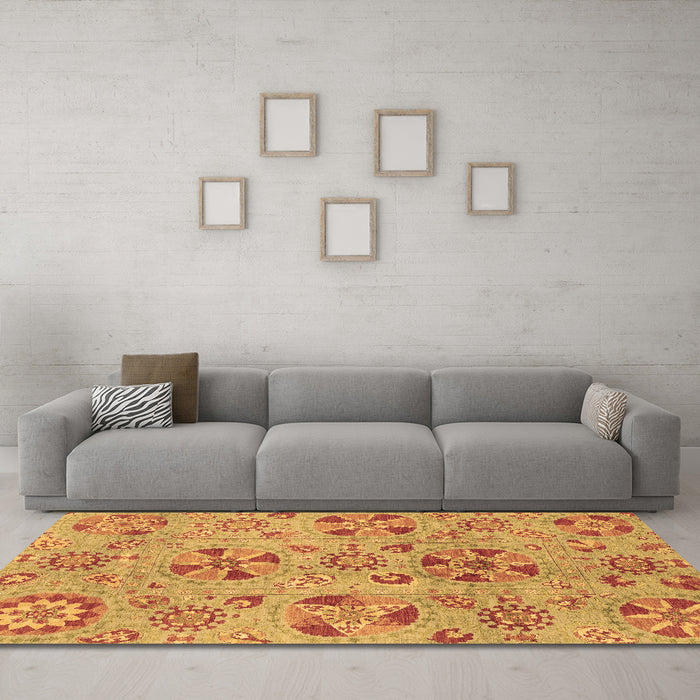 Machine Washable Abstract Brown Modern Rug in a Living Room,, wshabs3910brn