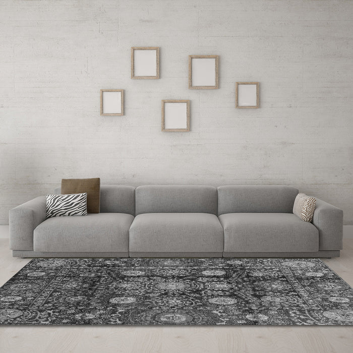 Machine Washable Oriental Gray Traditional Rug in a Living Room,, wshabs3912gry