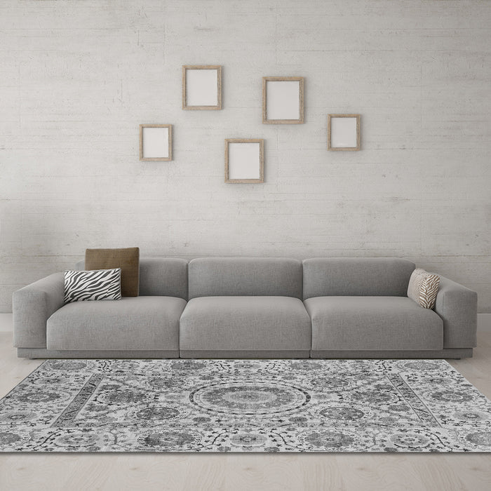 Machine Washable Abstract Gray Modern Rug in a Living Room,, wshabs3913gry