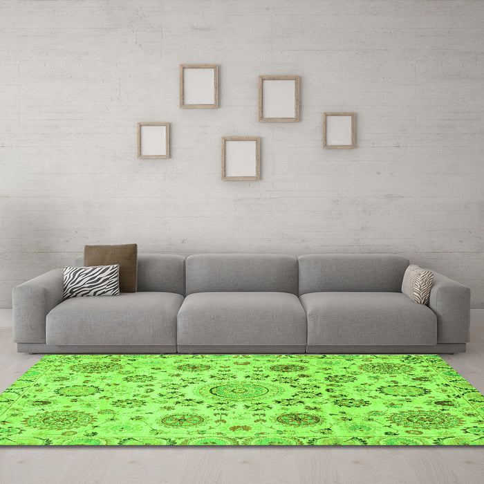 Machine Washable Abstract Green Modern Area Rugs in a Living Room,, wshabs3915grn