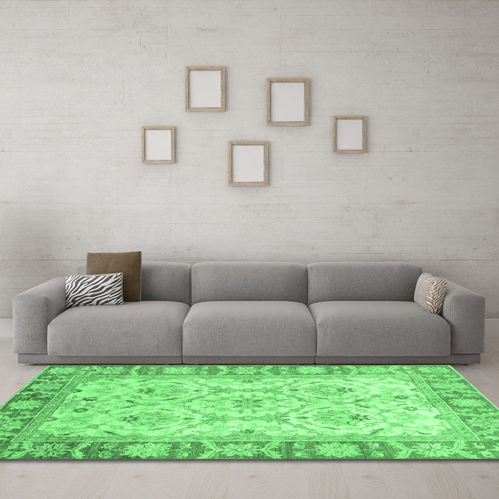 Machine Washable Oriental Emerald Green Modern Area Rugs in a Living Room,, wshabs3935emgrn