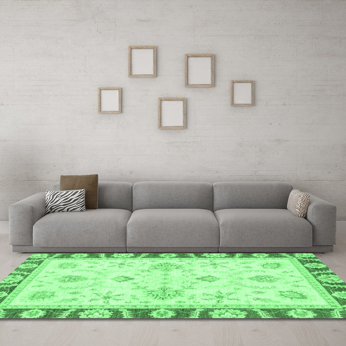 Machine Washable Oriental Emerald Green Modern Area Rugs in a Living Room,, wshabs3937emgrn