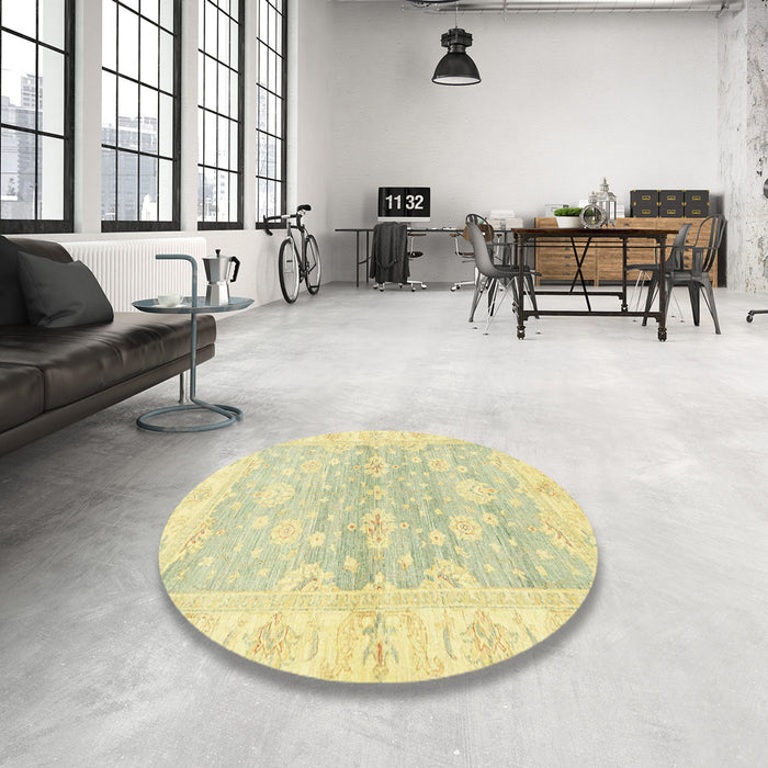 Round Abstract Harvest Gold Oriental Rug in a Office, abs3939