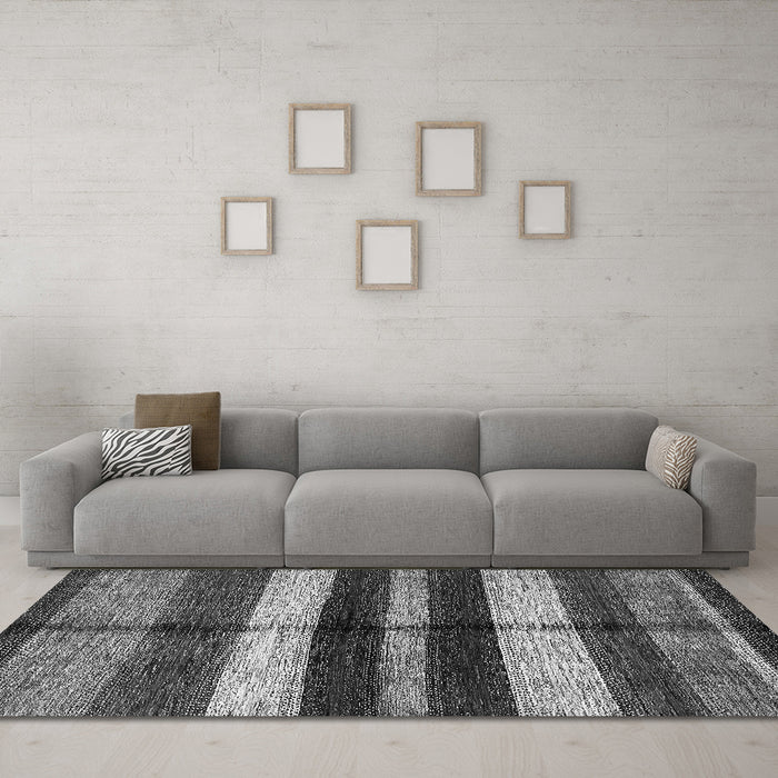 Machine Washable Abstract Gray Modern Rug in a Living Room,, wshabs393gry