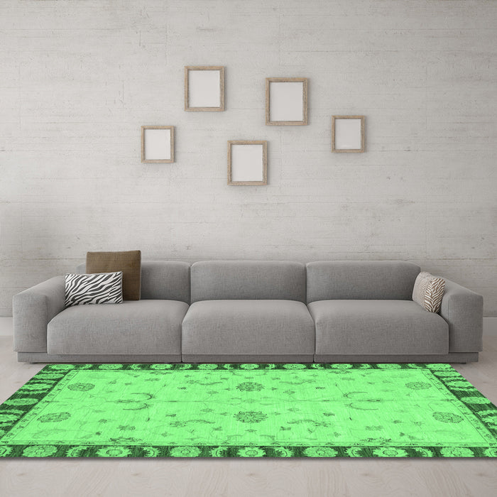 Machine Washable Abstract Emerald Green Modern Area Rugs in a Living Room,, wshabs3950emgrn