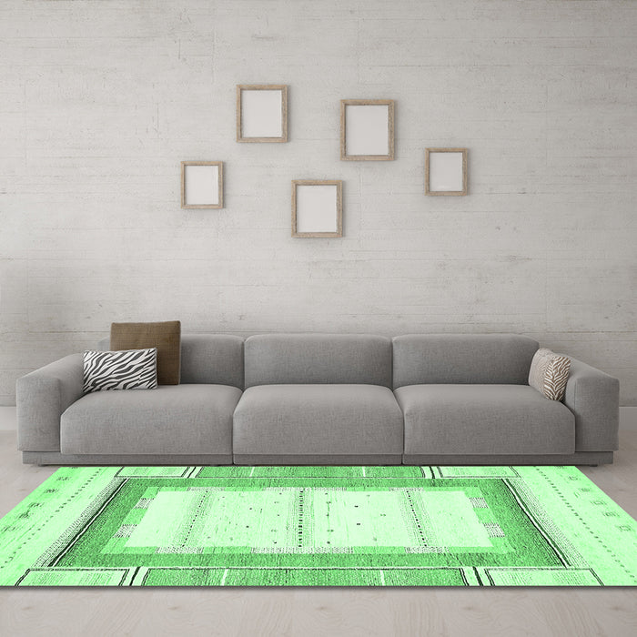 Machine Washable Solid Emerald Green Modern Area Rugs in a Living Room,, wshabs397emgrn